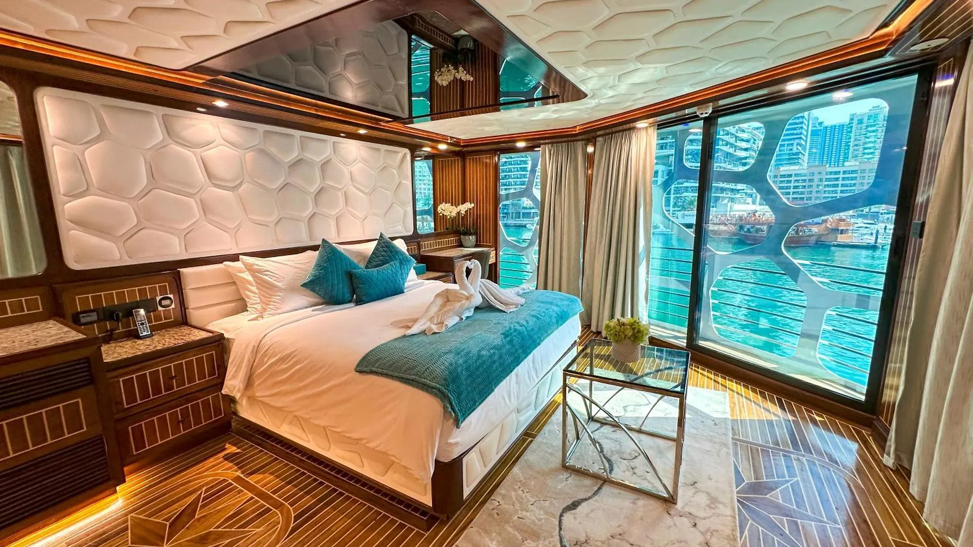 Ботель Overnight Super Yacht - Orchid Абу-Даби ОАЭ