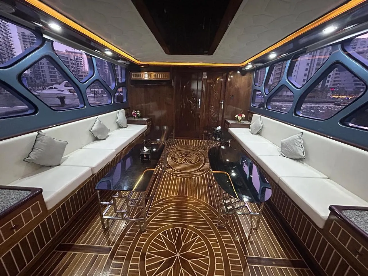 Overnight Super Yacht - Orchid Абу-Даби