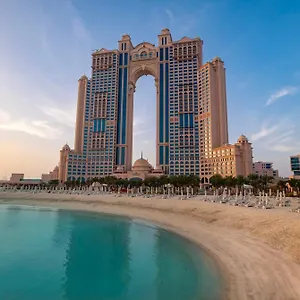 Апартаменты Fairmont Marina, Абу-Даби