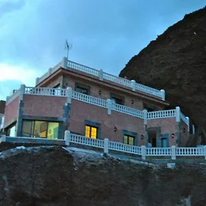  Apartment La Roca Spanien
