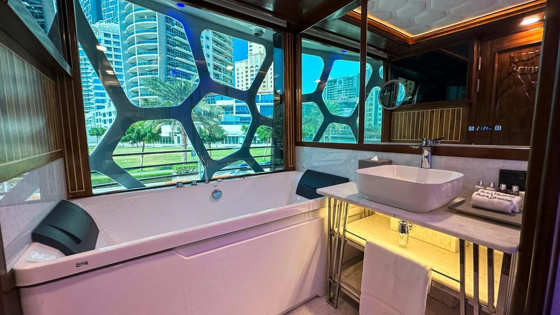 Overnight Super Yacht - Orchid Abu Dhabi 0*,  United Arab Emirates