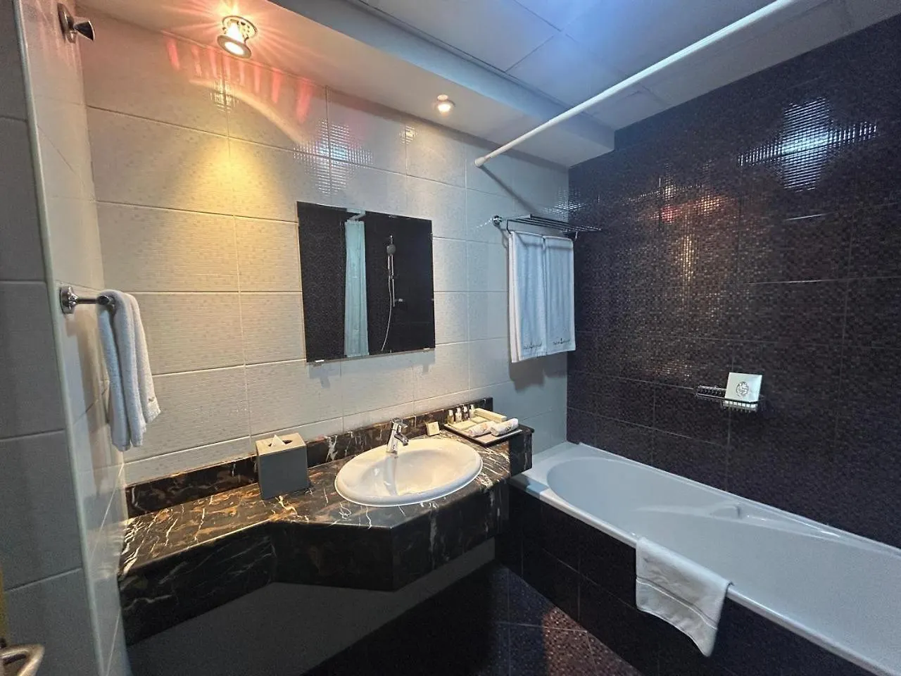 Overnight Super Yacht - Orchid Abu Dhabi 0*,